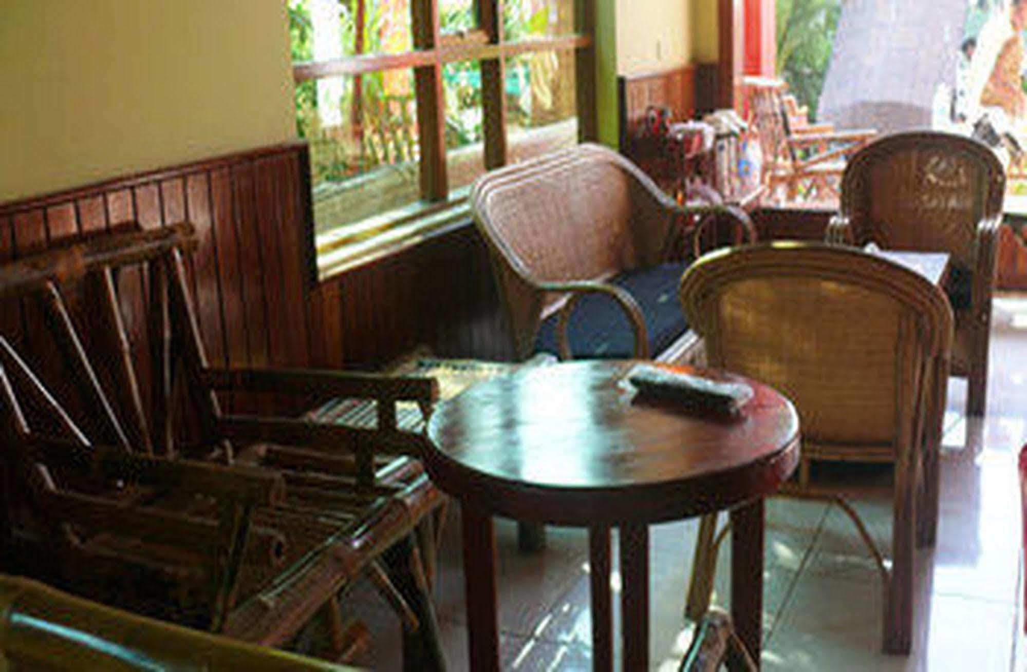 Side Walk Hotel Сиемрип Экстерьер фото